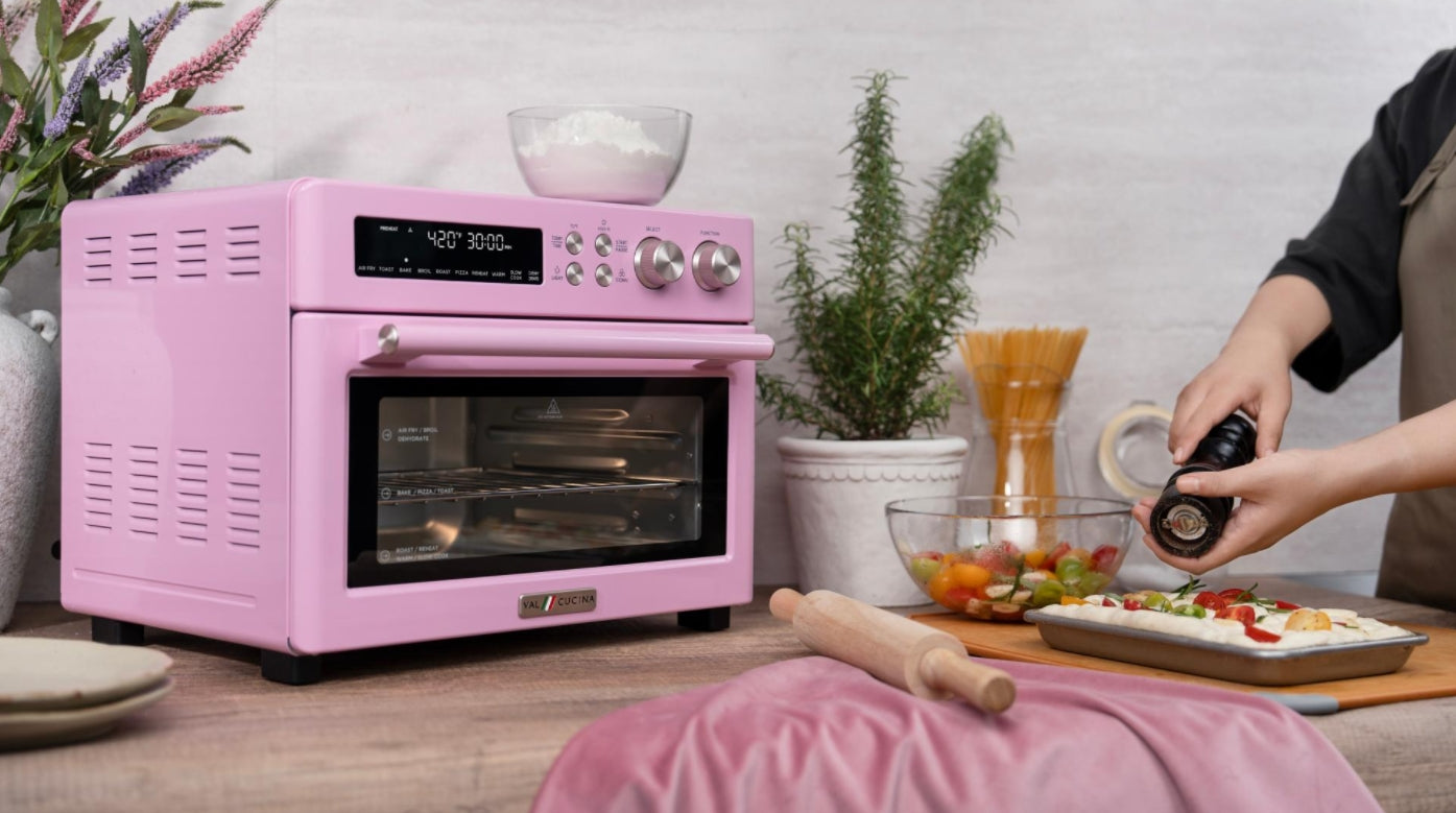 The versatile appeal of the Val Cucina Roma pink air fryer for family kitchens