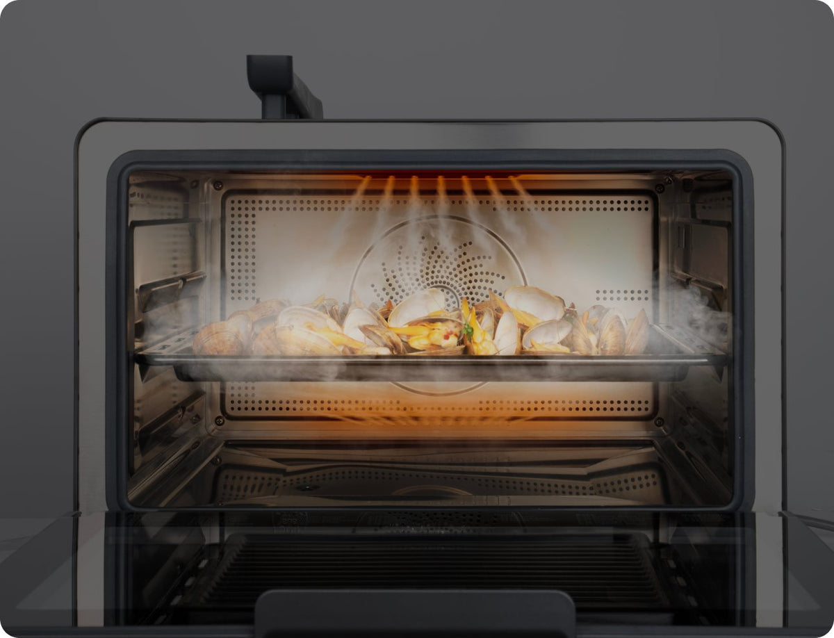 Steam meets convection. Precision meets power.